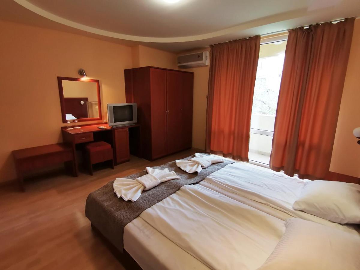 Paris Hotel Balchik Exterior foto