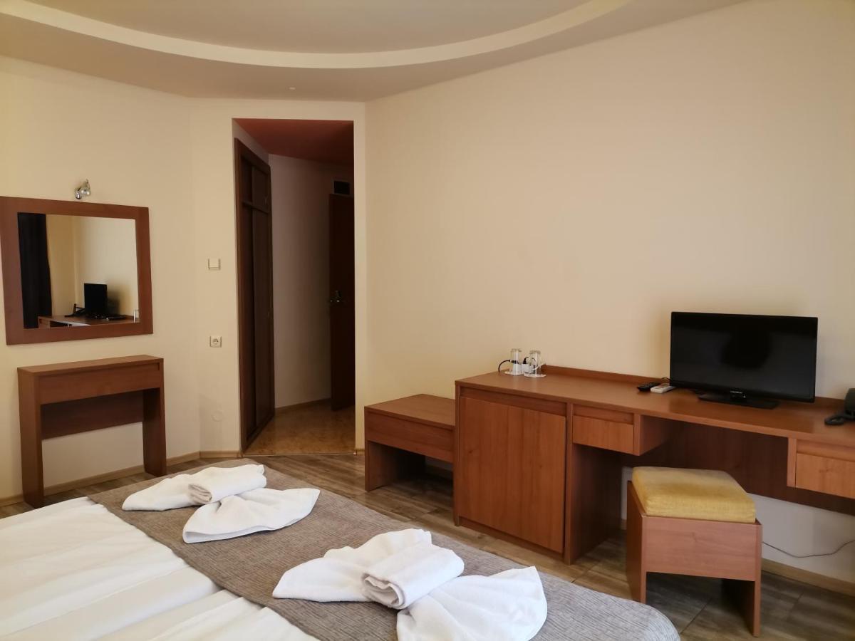 Paris Hotel Balchik Exterior foto